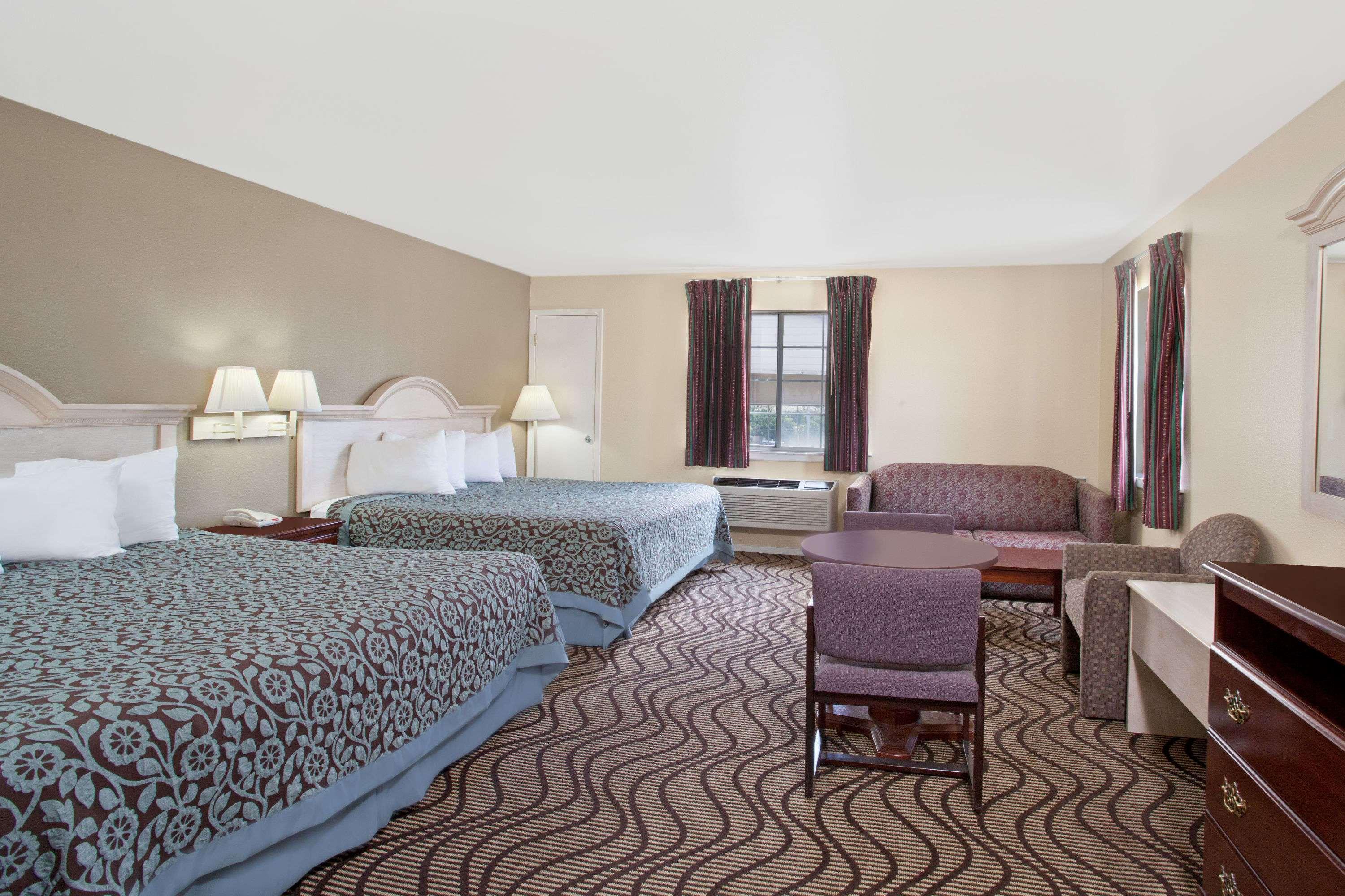Days By Wyndham Hotel 2*